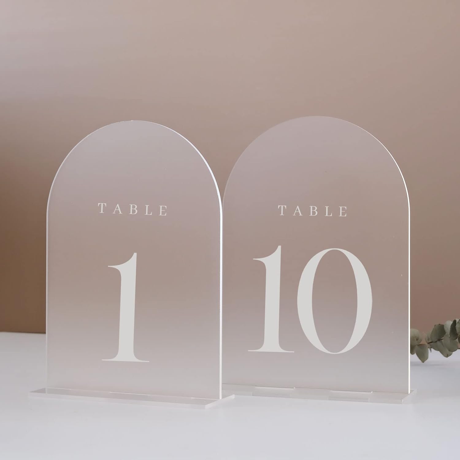 Bogenförmige Acryl-Tischnummer – Table Number Gold Bewertung und Preis